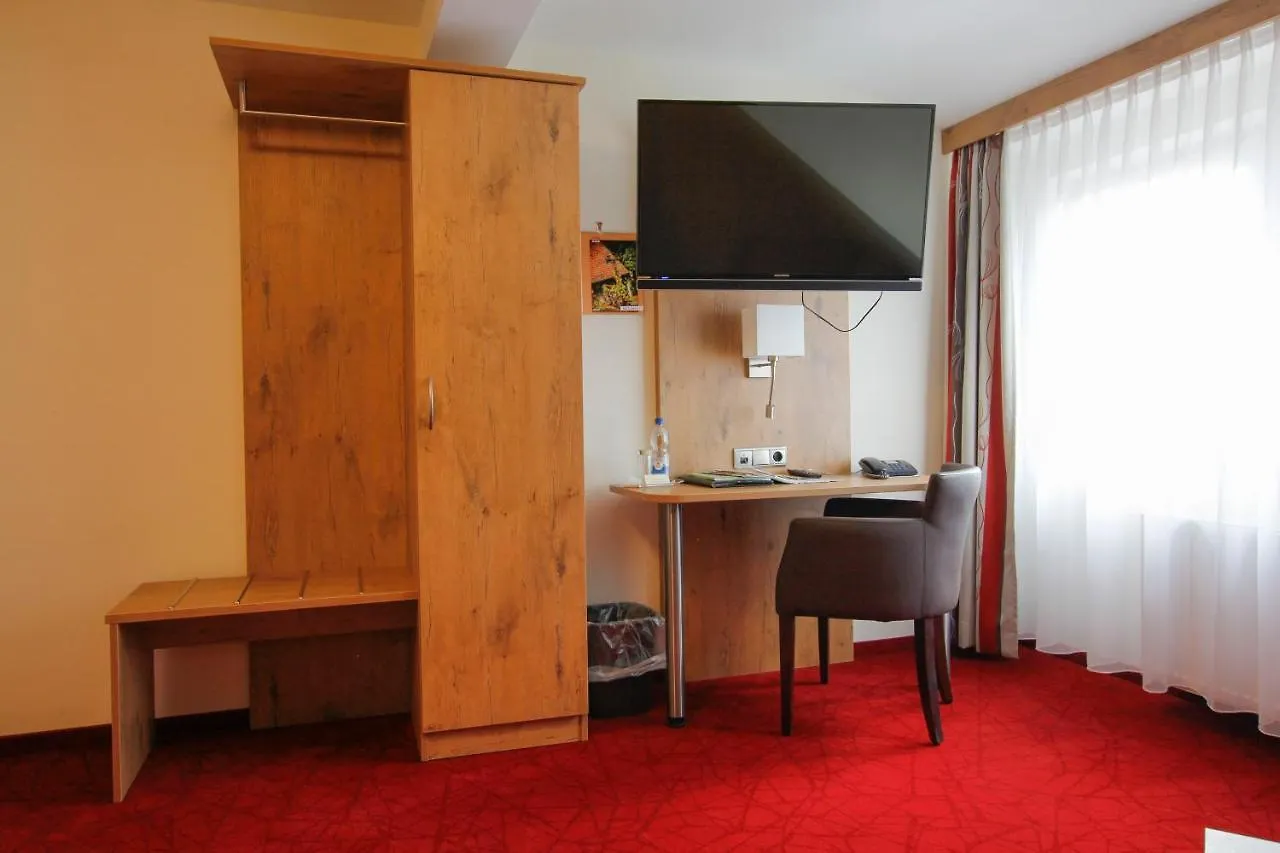 *** ゲストハウス Landhotel Goldener Stern Trautskirchen ドイツ